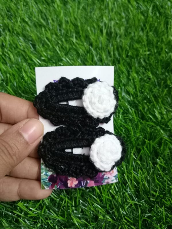 Crochet hair clip