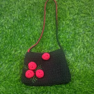 Crochet black bag with red roses
