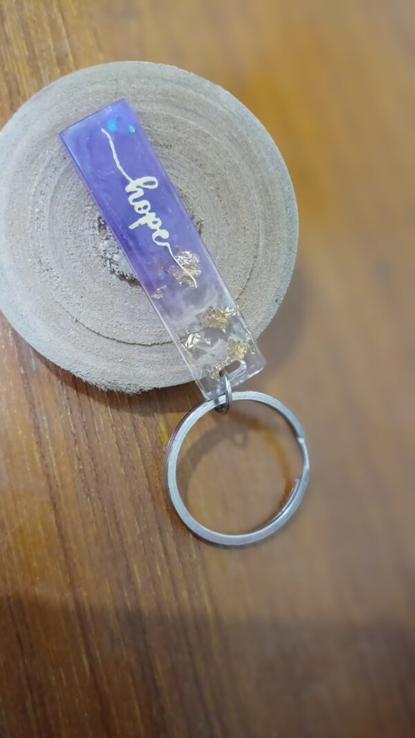 Resin keychain - Image 3