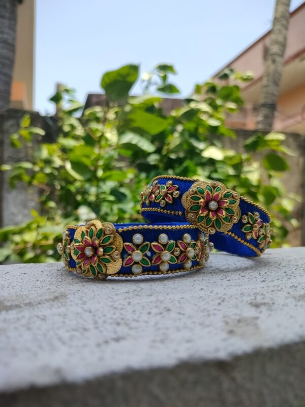 Kaasu flower bangles