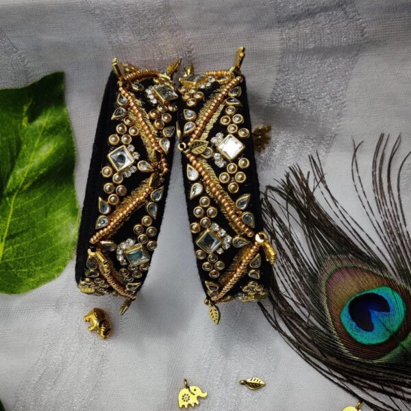 Grand Kundhan work Cotton Thread bangles