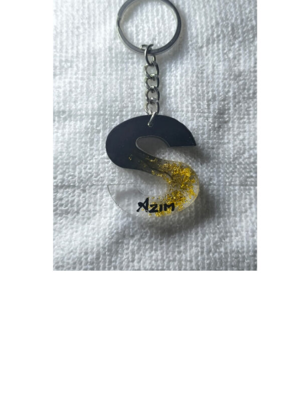 Resin keychain - Alphabet S