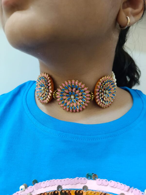 Kundan work choker