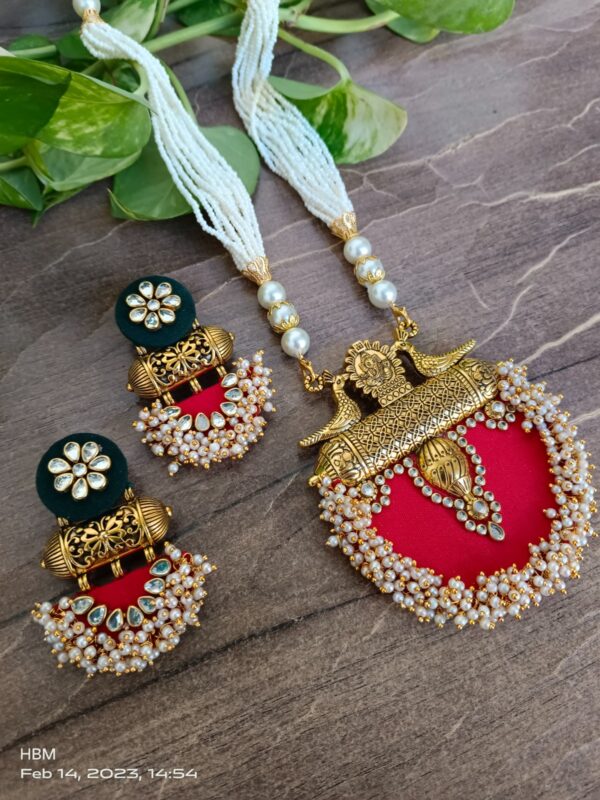 heavy necklace set