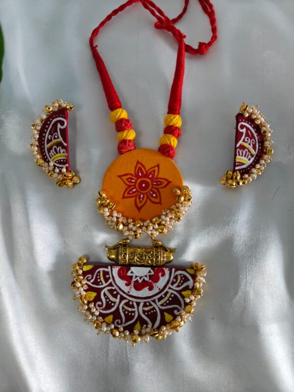 handpainted necklace