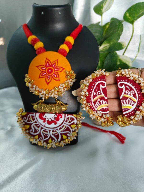 handpainted necklace
