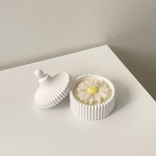 soy wax scented candle