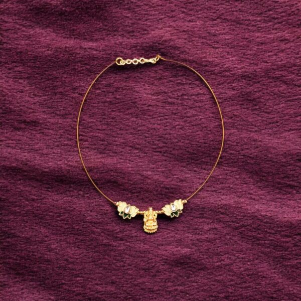 lotus invisible necklace