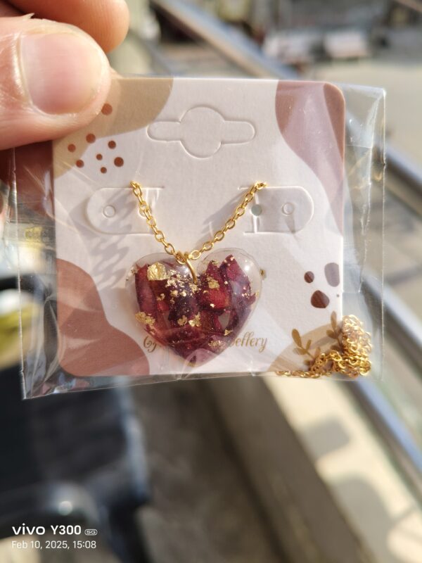Resin rose preserved pendant