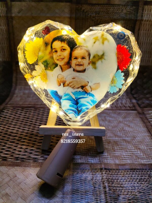 Resin 3D heart light photo frame