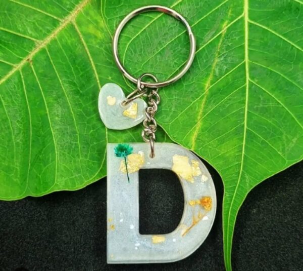D alphabet resin keychain