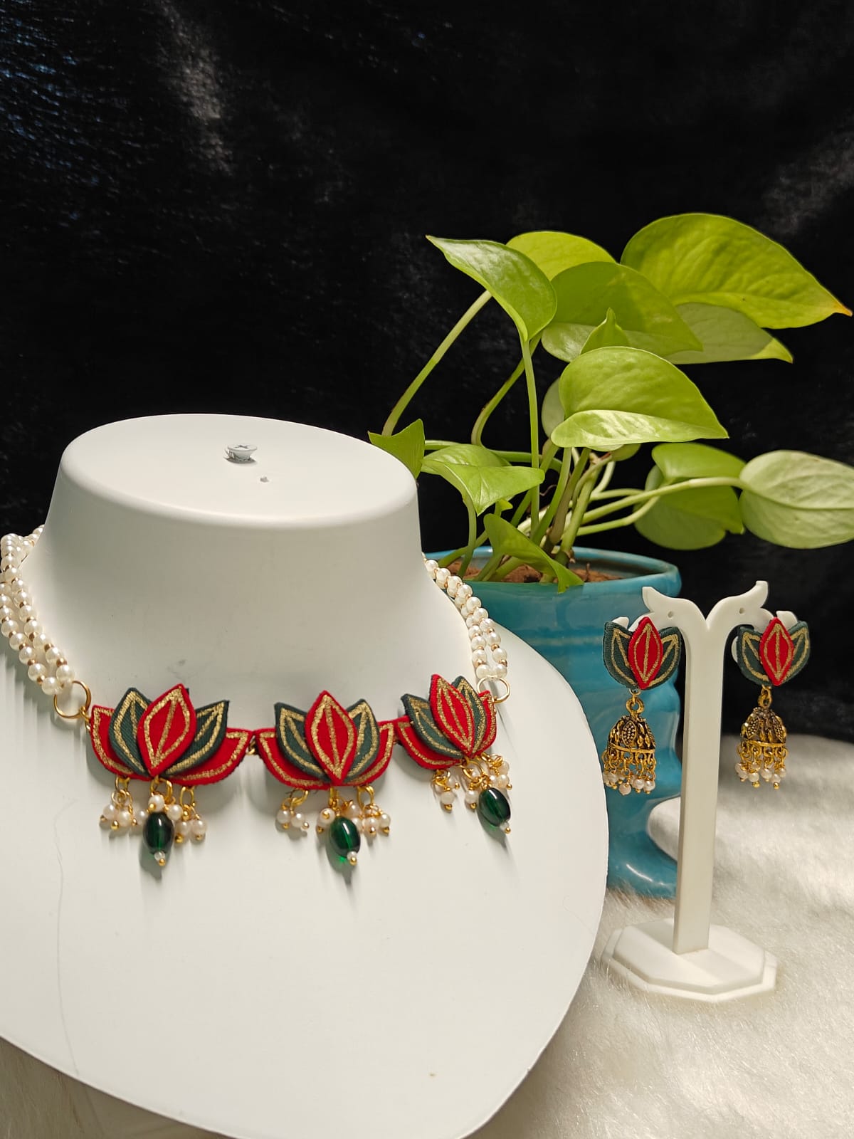 Lotus Necklace Set