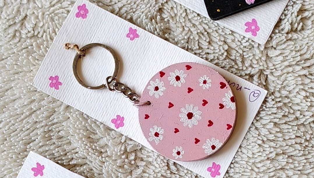 Hand-Painted MDF Keychain - Image 3